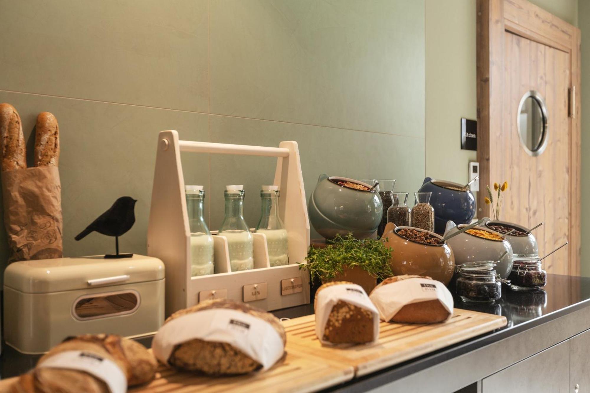 Holiday Inn - The Niu, Mill Cologne Muelheim, An Ihg Hotel Luaran gambar