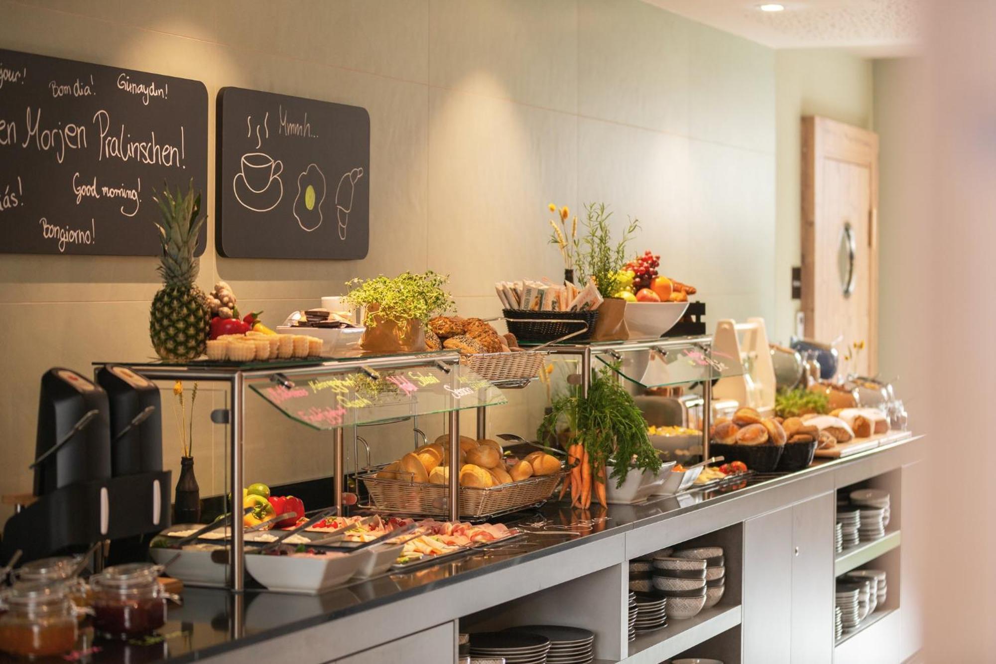 Holiday Inn - The Niu, Mill Cologne Muelheim, An Ihg Hotel Luaran gambar